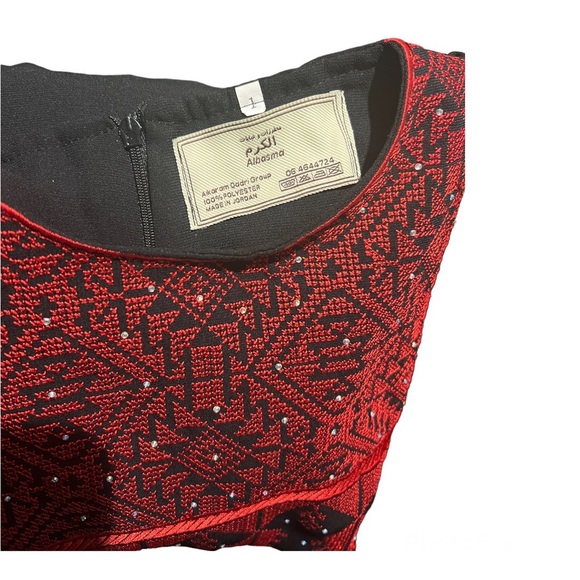 Red and Black embroidery Jordanian traditional dress/thobe - Picture 6 of 6